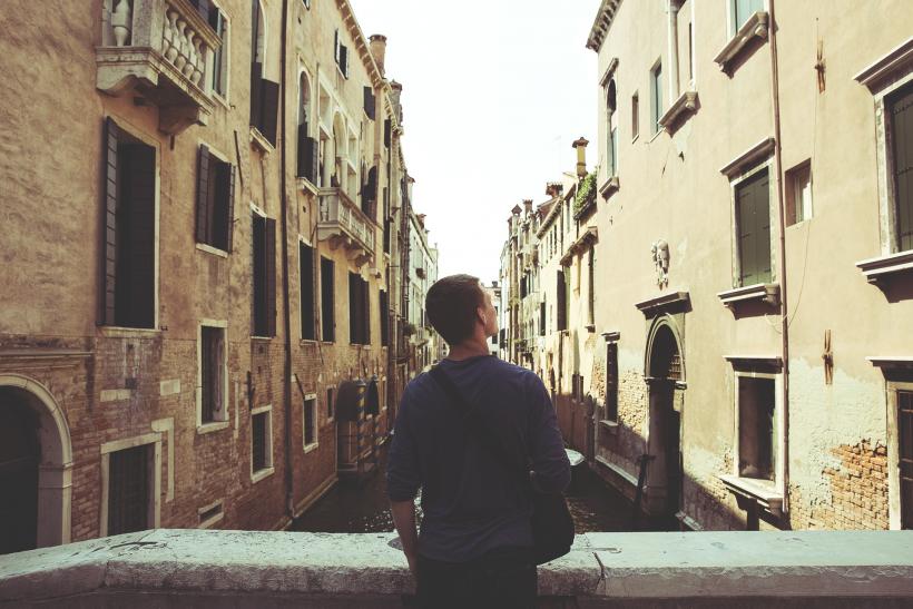 When you hold travel up on some kind of pedestal, you sound classist as hell. Image: Joshua Earle/Unsplash. When you hold travel up on some kind of pedestal, you sound classist as hell. Image: Joshua Earle/Unsplash.