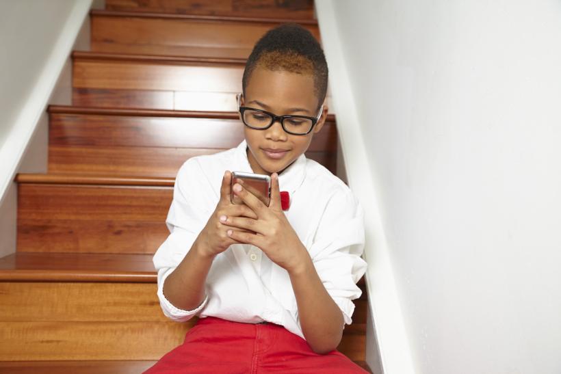 Sure, kids play games today, but they’re usually not face-to-face. Sure, kids play games today, but they’re usually not face-to-face.