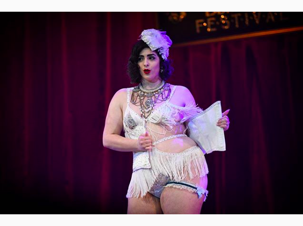 Thick Strip burlesque revue celebrates plus-size beauty - Los Angeles Times