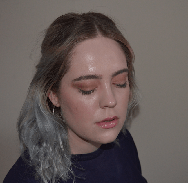 Sculpting blush - or bron-tour - is the latest makeup craze. Here's how to own it. Sculpting blush - or bron-tour - is the latest makeup craze. Here's how to own it.
