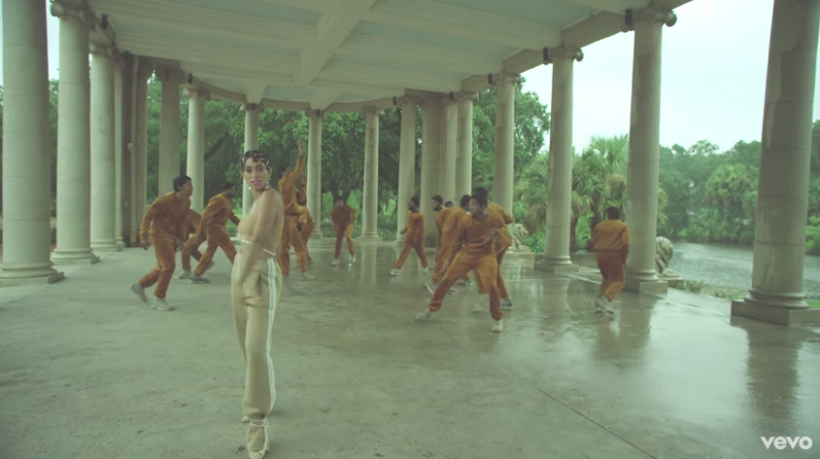 Screenshot from "Don't Touch My Hair" music video by Solange Screenshot from "Don't Touch My Hair" music video by Solange