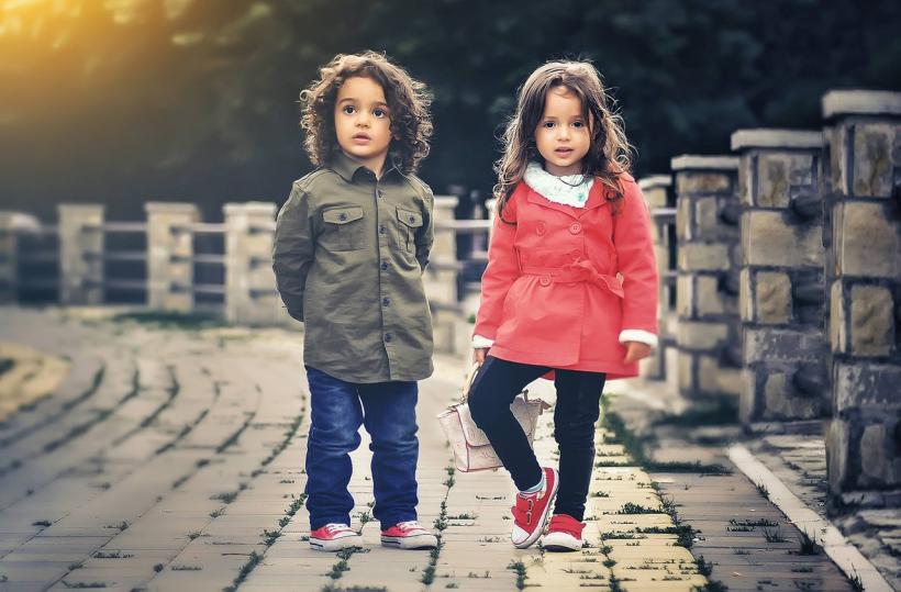 Children, like all people, appreciate being noticed. Image: Pexels.
