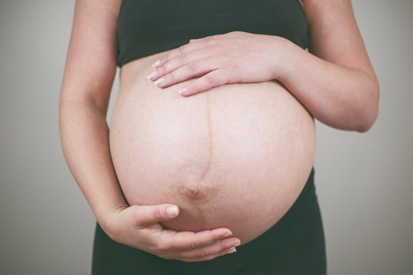 My first pregnancy occurred long before the body-positive Mombod craze. My first pregnancy occurred long before the body-positive Mombod craze.