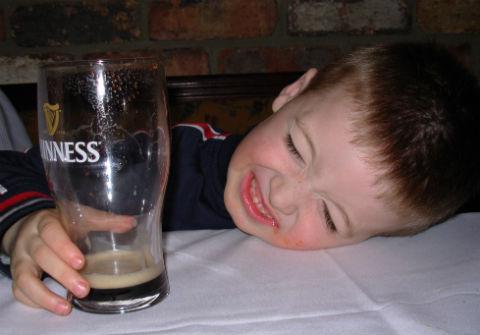 Child exhibits better self-control than the average adult on St. Patty's Day (Credit: andrew_mc_d/Flickr)