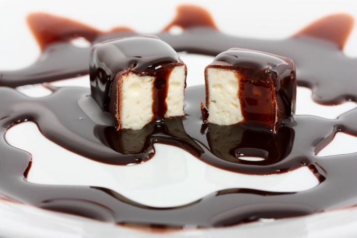 Dear person who decided to put marshmallow and chocolate together: We love you. (Credit: ThinkStock)