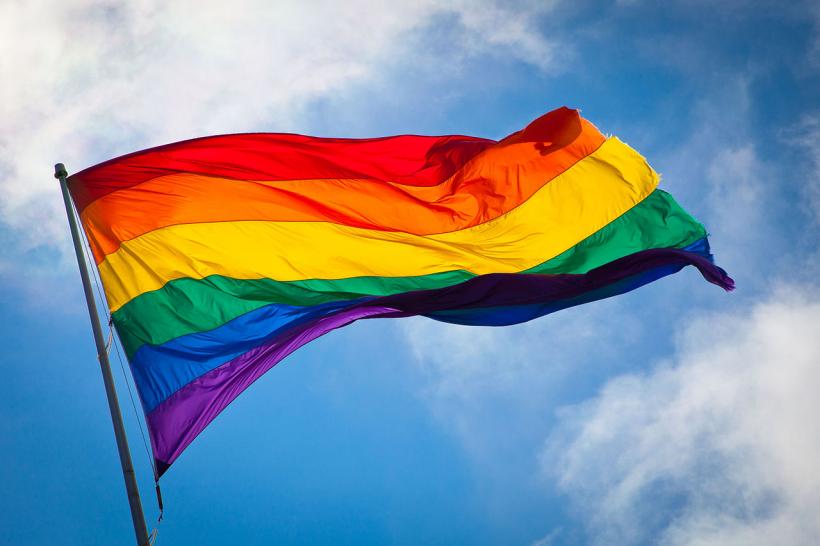 "Neighbors decided that the best way to fight anti-LGBTQ sentiment was to make a unified show of support." Image: wikipedia.org "Neighbors decided that the best way to fight anti-LGBTQ sentiment was to make a unified show of support." Image: wikipedia.org