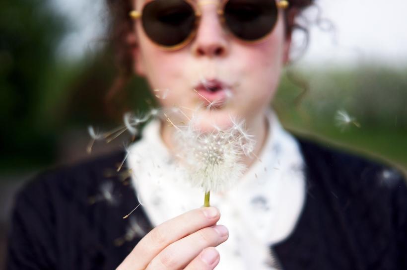 The best way I know to feel better when I’m low is to scrape up some gratitude.(Photo by Neil Bates on Unsplash) The best way I know to feel better when I’m low is to scrape up some gratitude.(Photo by Neil Bates on Unsplash)