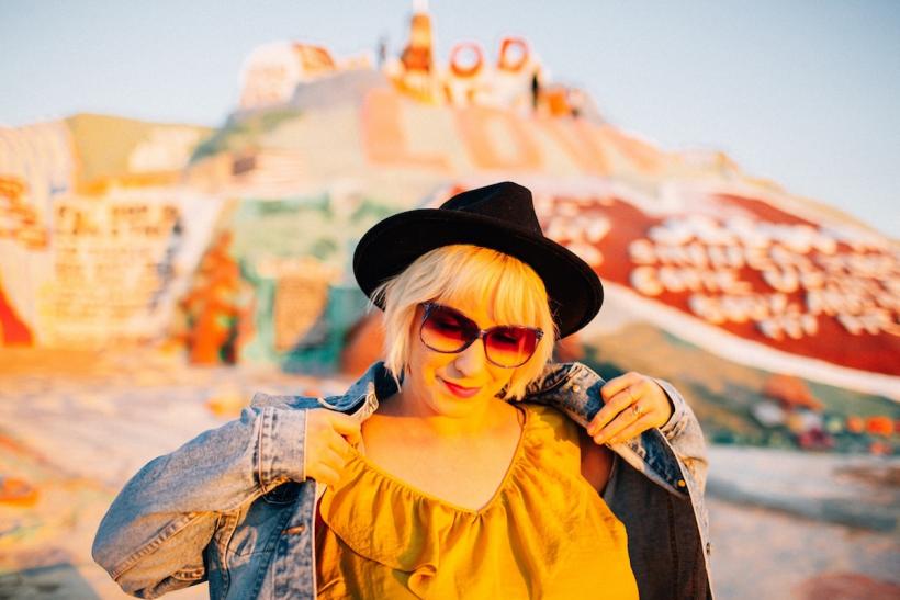 Style Ethic's Kat Eves wears vintage Asos from Alex Michael May's closet at The Plus Bus. Photo by Rob Eves Photos. Style Ethic's Kat Eves wears vintage Asos from Alex Michael May's closet at The Plus Bus. Photo by Rob Eves Photos.