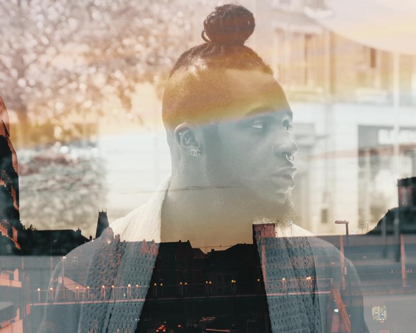 I went by the umbrella term “queer” for the first year and a half because I was convinced I didn’t qualify as bisexual. Image: Imani Clovs/Unsplash. I went by the umbrella term “queer” for the first year and a half because I was convinced I didn’t qualify as bisexual. Image: Imani Clovs/Unsplash.
