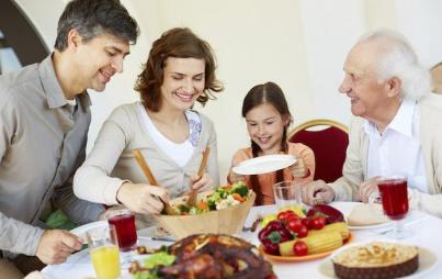 Who in the actual fuck has a whole raw bell pepper at Thanksgiving dinner?