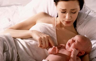 “Hormonal changes during and after pregnancy are NORMAL. Mood changes are NORMAL.” Image: Thinkstock