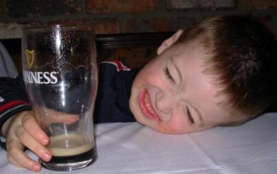 Child exhibits better self-control than the average adult on St. Patty's Day (Credit: andrew_mc_d/Flickr)